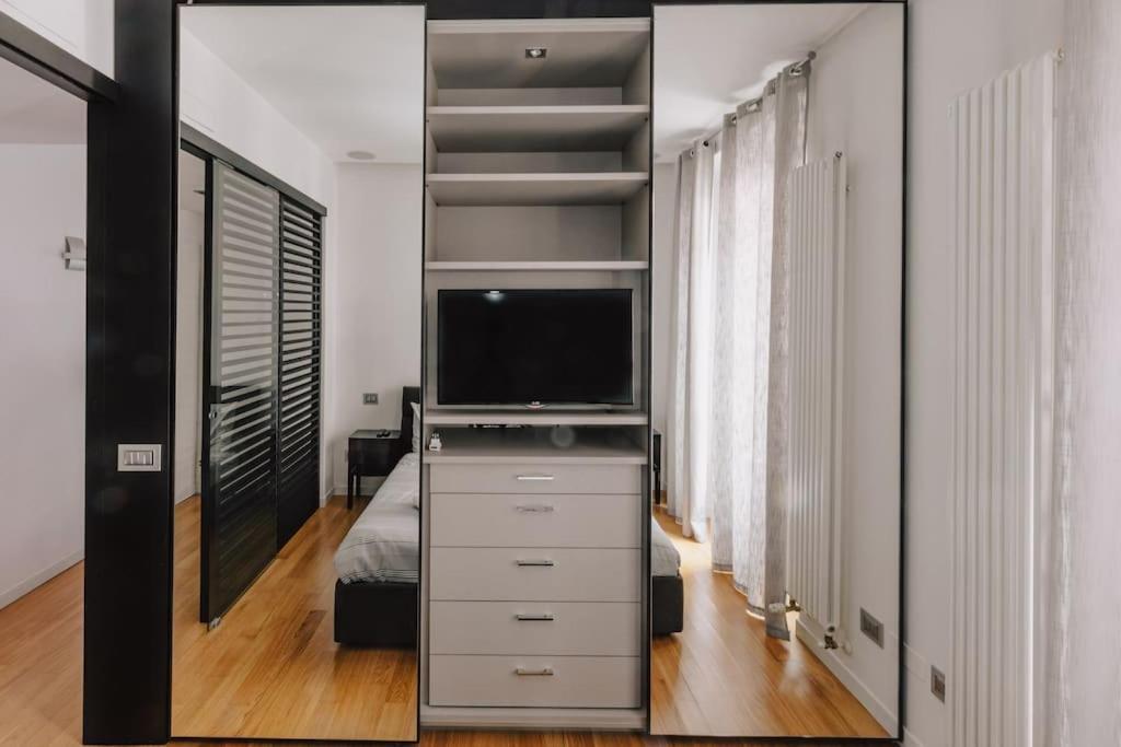Casa Penelope Lägenhet Milano Exteriör bild